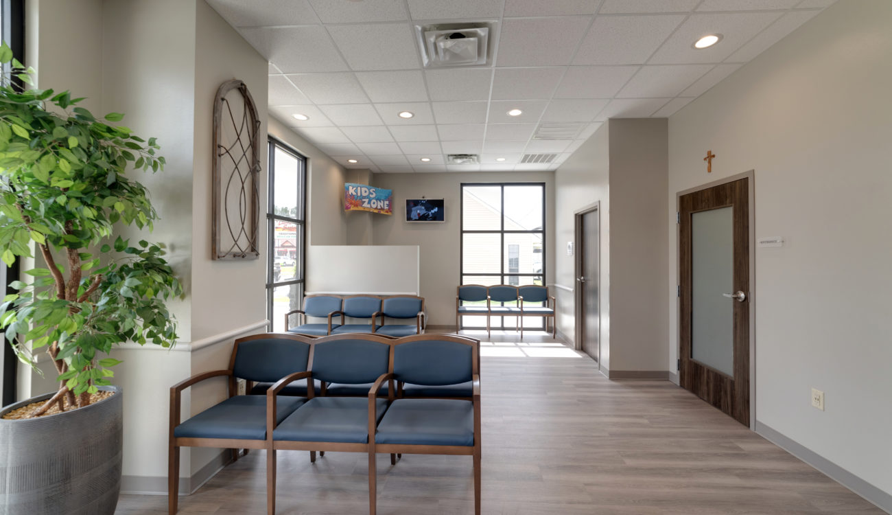 Lake Urgent Care (Walker) - Salco Construction, Inc